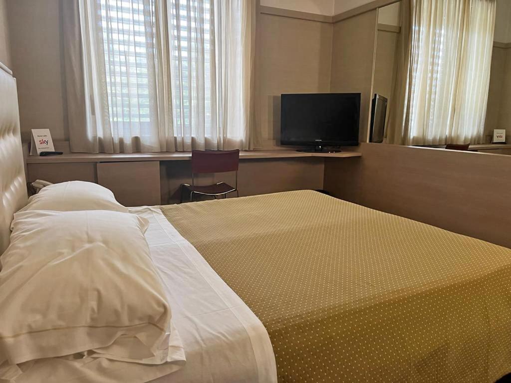 Viva Hotel Авелліно Екстер'єр фото